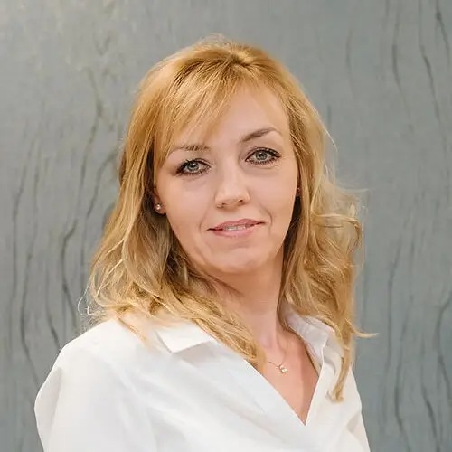 larissa assistant